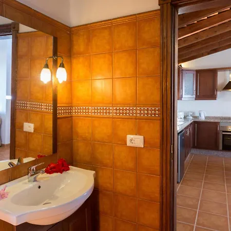 Casa Romantica Con Piscina Climatizada, Wi-fi Y Vistas Al Mar En Icod De Vinos - Es-279-2 Villa